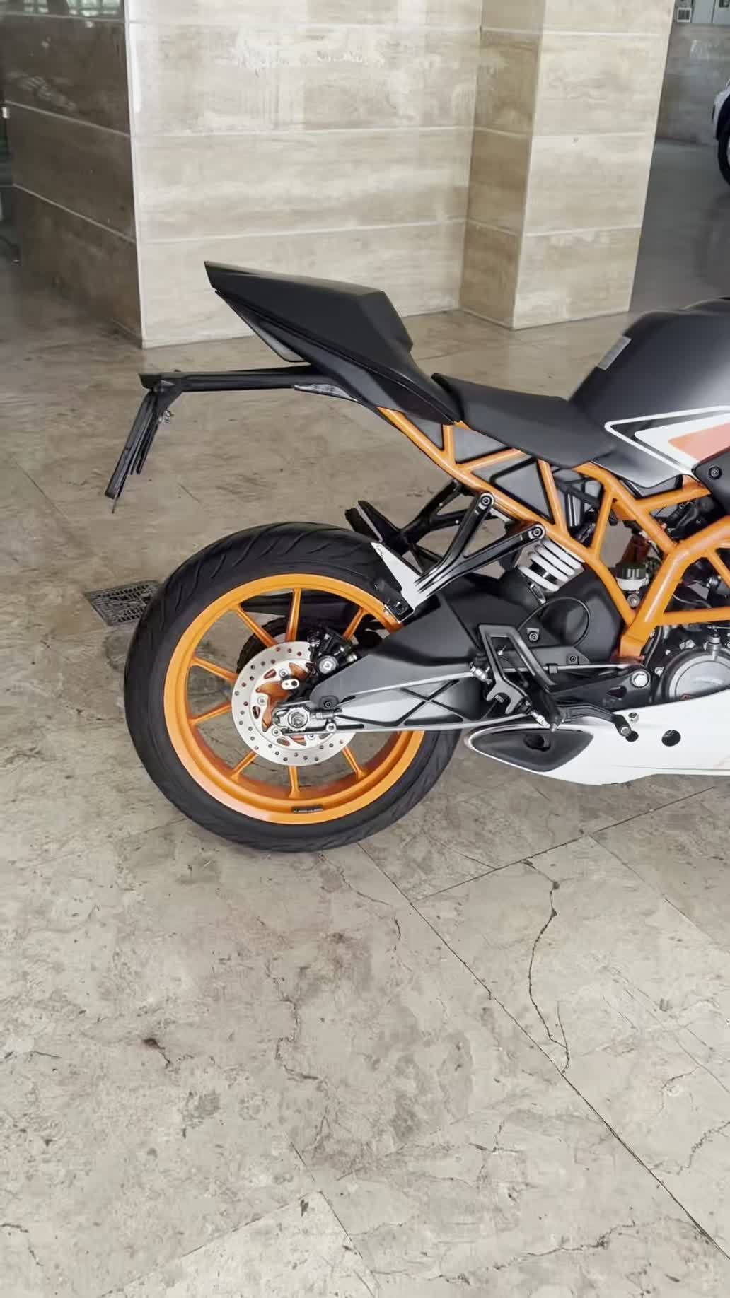 موتور KTM RC 200|موتورسیکلت|تهران, سهروردی|دیوار