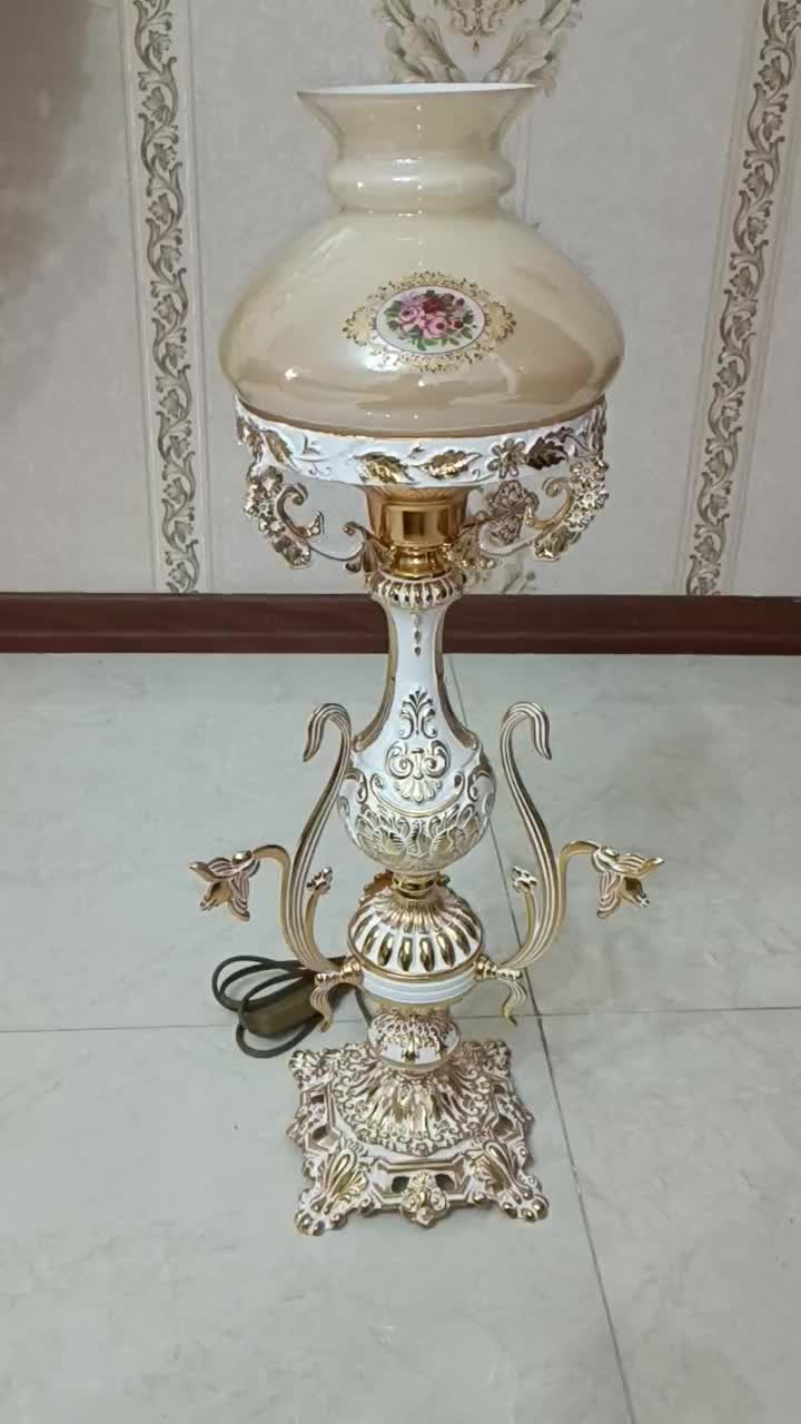 آباژو یا شب خواب فرانسوی|چراغ خواب و آباژور|تهران, خاک سفید|دیوار