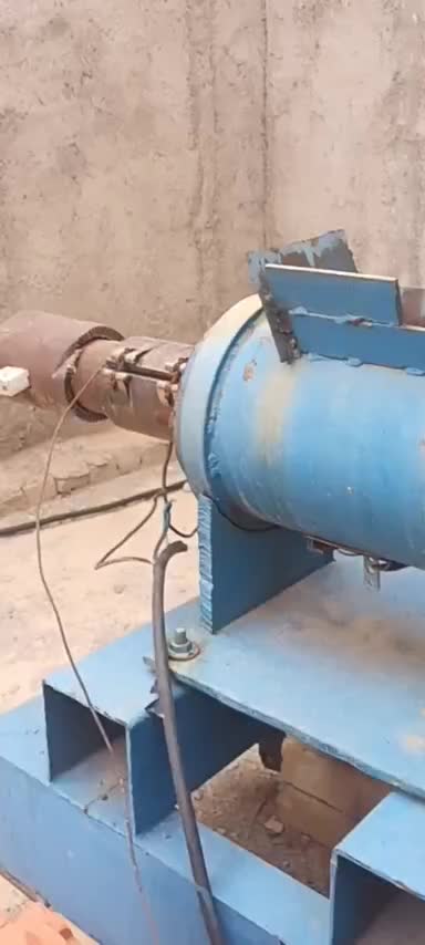 فروش دستگاه زغال فشرده تسمه ای اردبیلی سالم|ماشینآلات صنعتی|ابهر, |دیوار