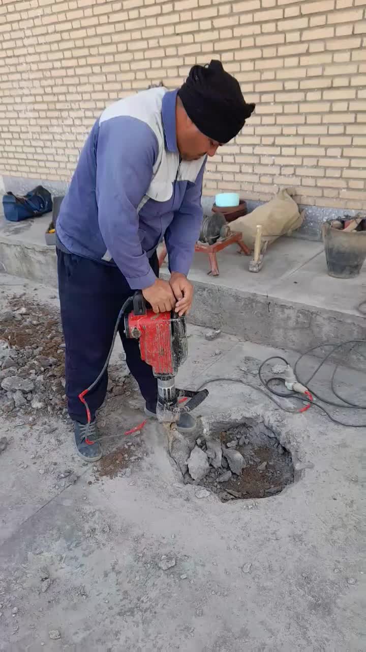 چاه کن مغنی مقنی|خدمات پیشه و مهارت|گلبهار, شهر جدید گلبهار|دیوار