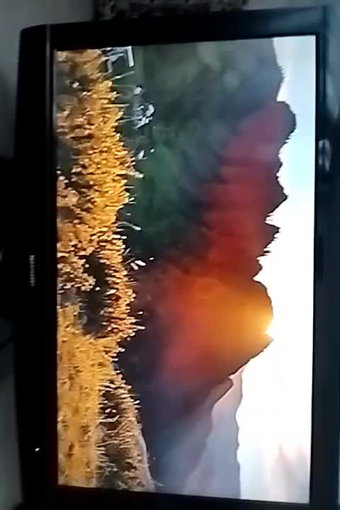 تلویزیون ۳۲ اینچ تمیز|تلویزیون و پروژکتور|قوچان, |دیوار