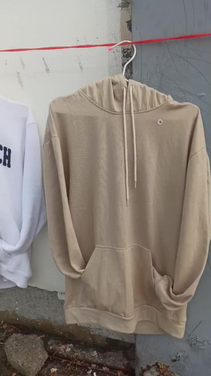 استوک ساحل|لباس|خرم‌آباد (تنکابن), |دیوار