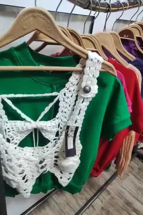 لباس مناسب فصل|لباس|رشت, حمیدیان|دیوار