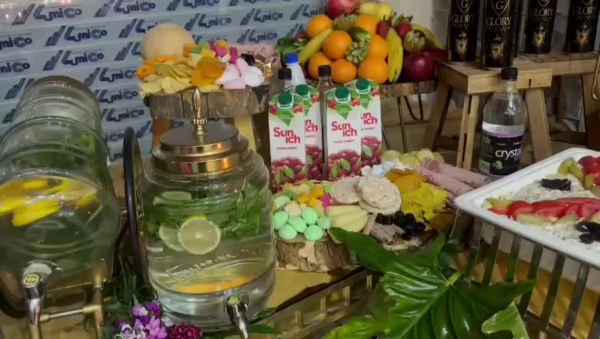 اجرای بادکنک ارایی،میوه ارایی،گل آرایی ،دیزاینر|خدمات پذیرایی، مراسم|شیراز, معالی‌آباد|دیوار