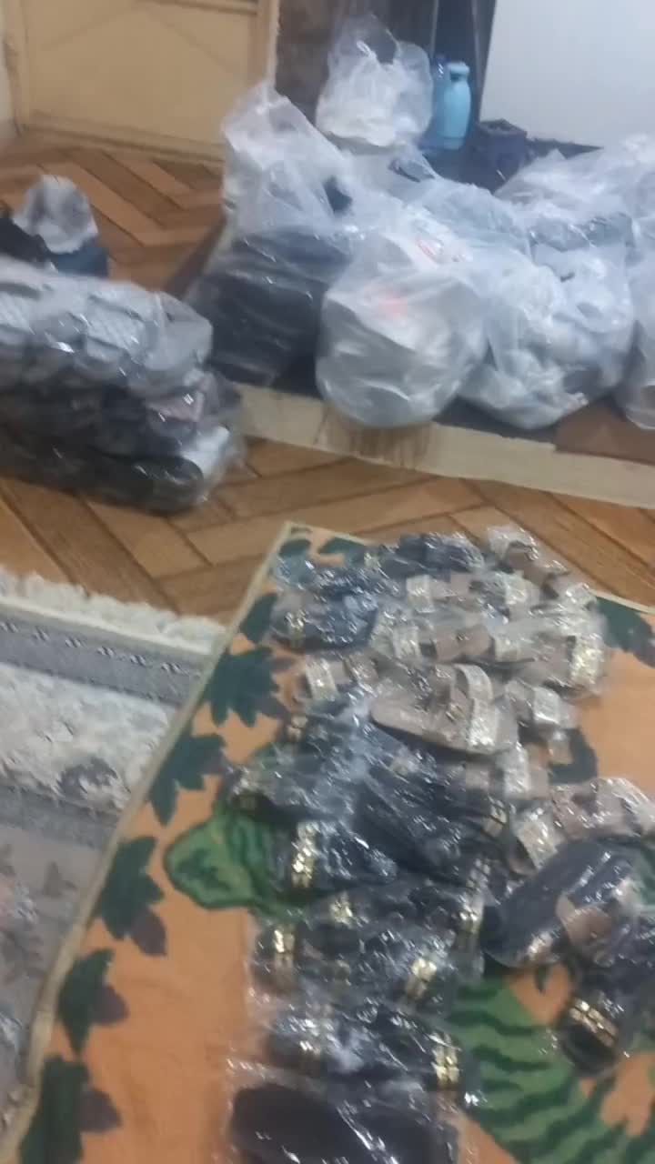 کفش سایز ۳۷تا ۴۵ زنونه و مردونه فقط بصورت عمده|کیف، کفش، کمربند|ایذه, |دیوار