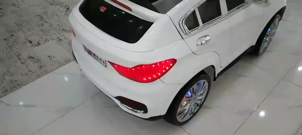 ماشین شارژی|اسباب‌بازی بچه|قم, باغ کرباسی|دیوار