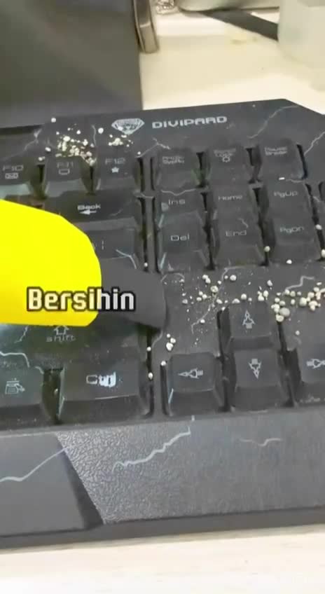 مینی جاروبرقی USB پرداخت درب منزل|قطعات و لوازم جانبی رایانه|تهران, گیشا|دیوار