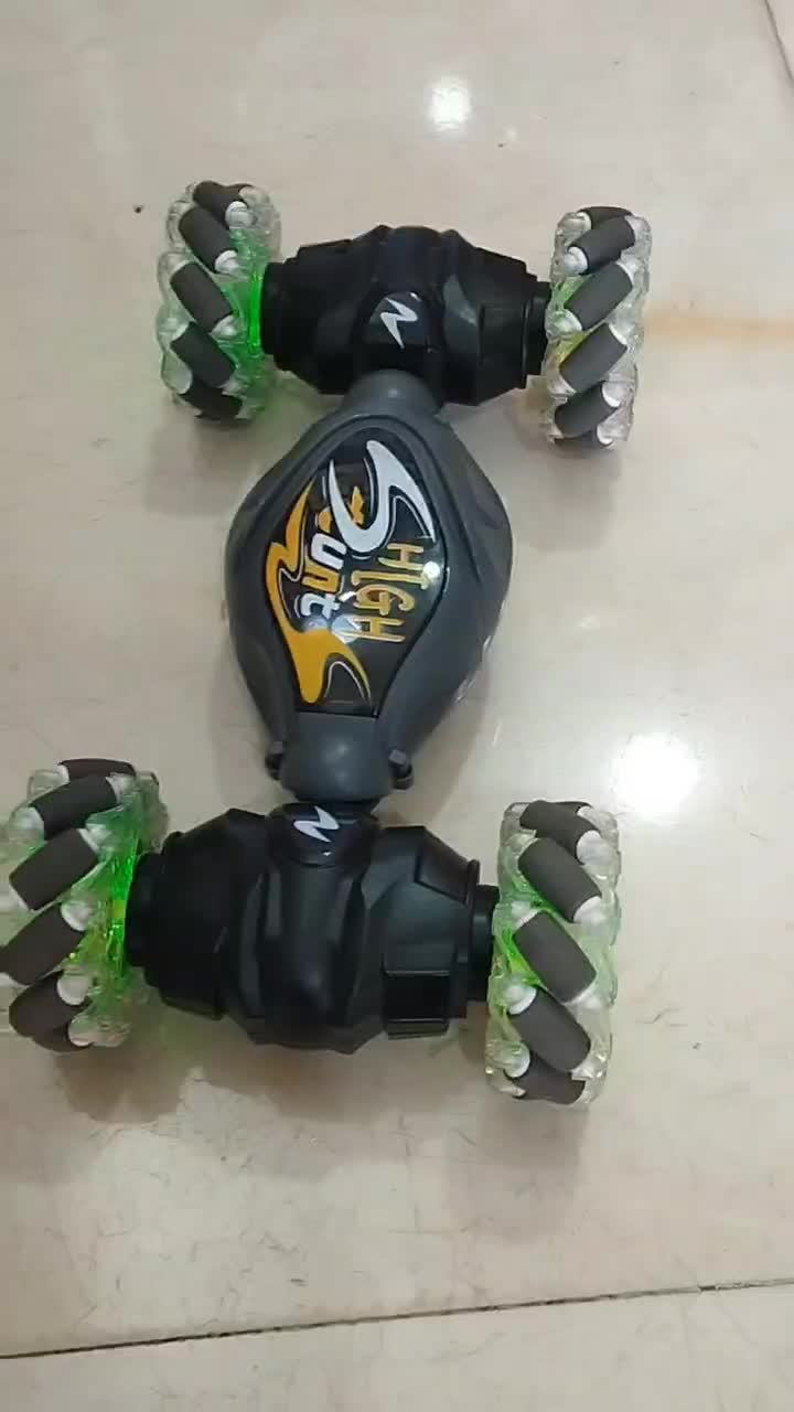 ماشین کنترلی چرخ کپسولی/کمرشکن/سنسور مچ بند/۲ریموت|اسباببازی|همدان, |دیوار