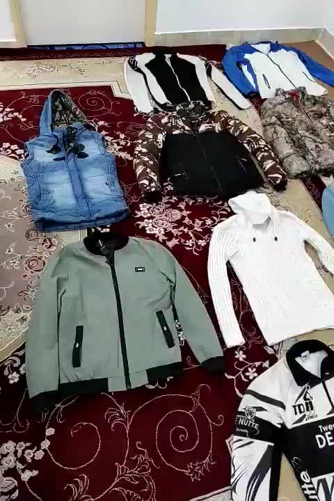 کاپشن.وسویشرت.نو نو . وبعضی ها در حدنو|لباس|گرگان, |دیوار