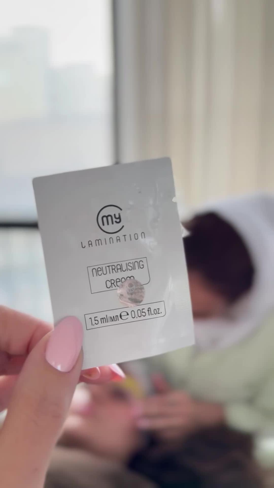 میکروبلیدینگ ابرو و شید لب با ۶۵٪ تخفیف برای۱۰ نفر|خدمات آرایشگری و زیبایی|گرگان, |دیوار