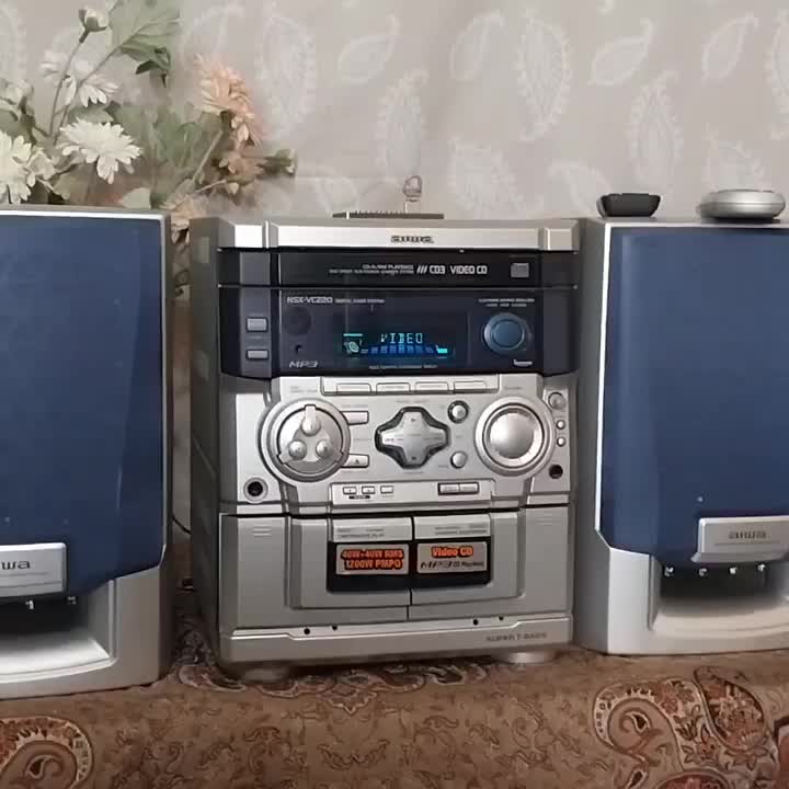 آیوای ژاپنی. سی دی رقص نوربلوتوث فلش ویدئوراببینید|سیستم صوتی خانگی|تهران, گیشا|دیوار