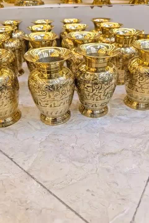 گلدان تمام برنج قلم زنی هندی تپل تمام کار دست|صنایع دستی و سایر لوازم تزئینی|مشهد, کوی المهدی|دیوار