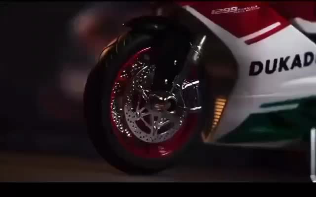 ماکت موتور مدل دوکاتی/دکورت خالیه/موتور سنگین|اسباببازی|اهواز, گلستان|دیوار