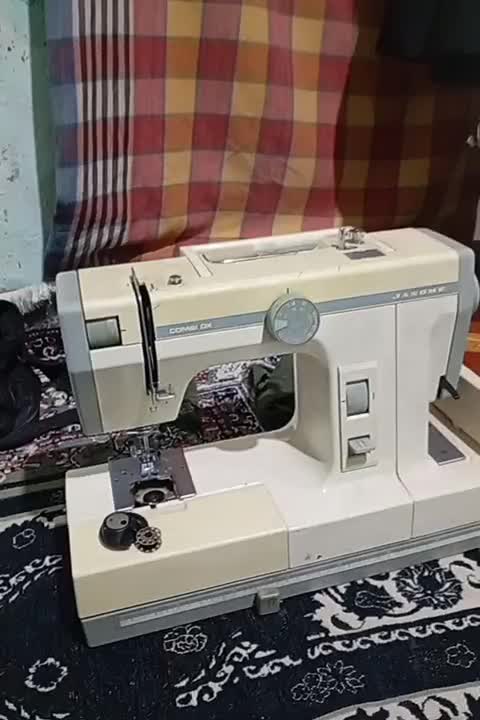 چرخ خیاطی در حد نو|چرخ خیاطی و ریسندگی|شیراز, سیاه سنگ|دیوار