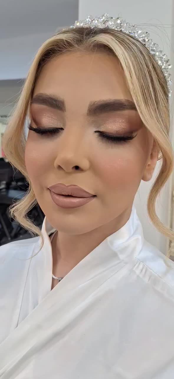 ۳۰ درصد آف روی خدمات میکاپ|خدمات آرایشگری و زیبایی|کوهدشت, |دیوار