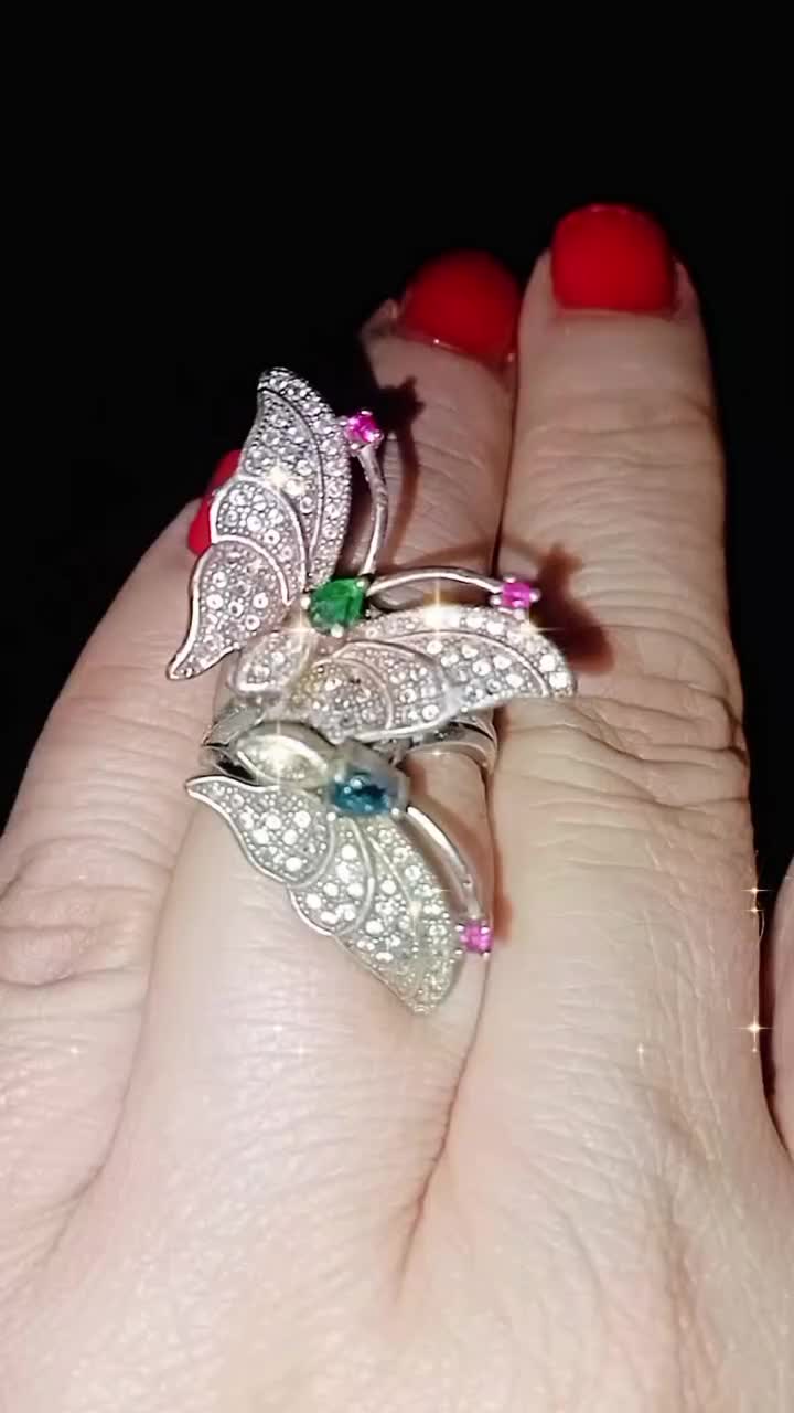 انگشتر پروانه نقره قدیمی با سنگ جواهر .کار لوکس|کلکسیون اشیاء عتیقه|همدان, |دیوار