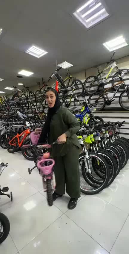 بدون پیش پرداخت ویوااصل اقساطی36ماهه (قم شهبازی)|دوچرخه، اسکیت، اسکوتر|ساوه, |دیوار