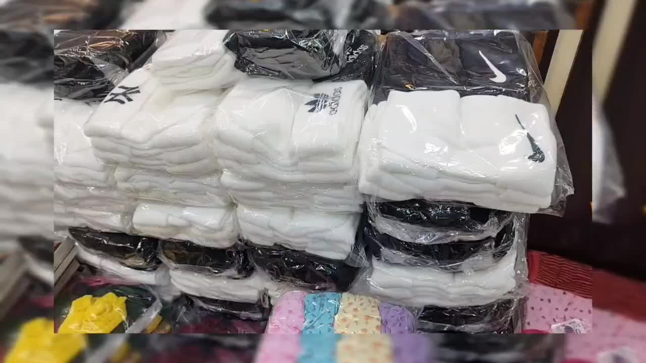 تولید وپخش کلاه بافت گلدوزی فقط بیست و هفت تومان|لباس|شیراز, لب آب|دیوار