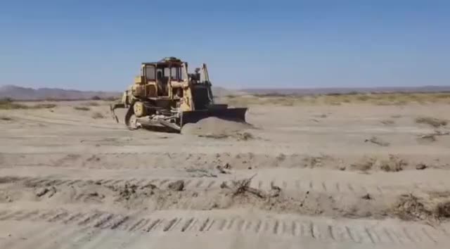 بولدوزر کوماتسوD85 کاترپیلار|خودرو سنگین|زاهدان, |دیوار