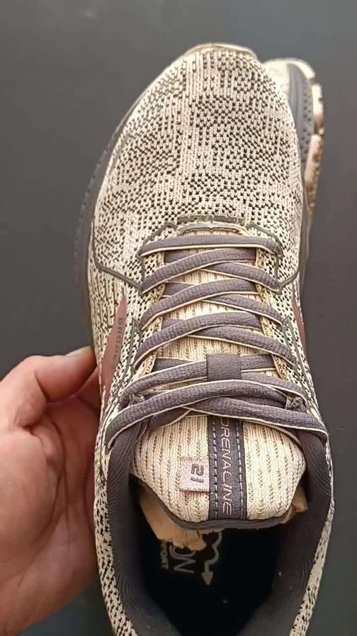 کفش رانینگ بروکسBrooks Adrenaline GTS 21 اصل|کیف، کفش، کمربند|تهران, تولید دارو|دیوار