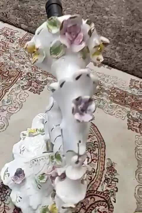 لوستر چینی گل برجسته|لوستر و چراغ آویز|شیراز, شهرک گلستان|دیوار