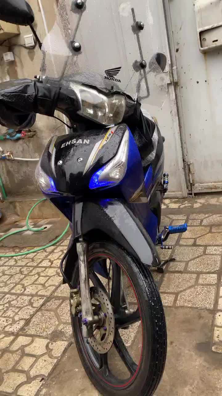 موتور ویو۱۲۵ احسان ناتالی|موتورسیکلت|شیراز, میانرود|دیوار