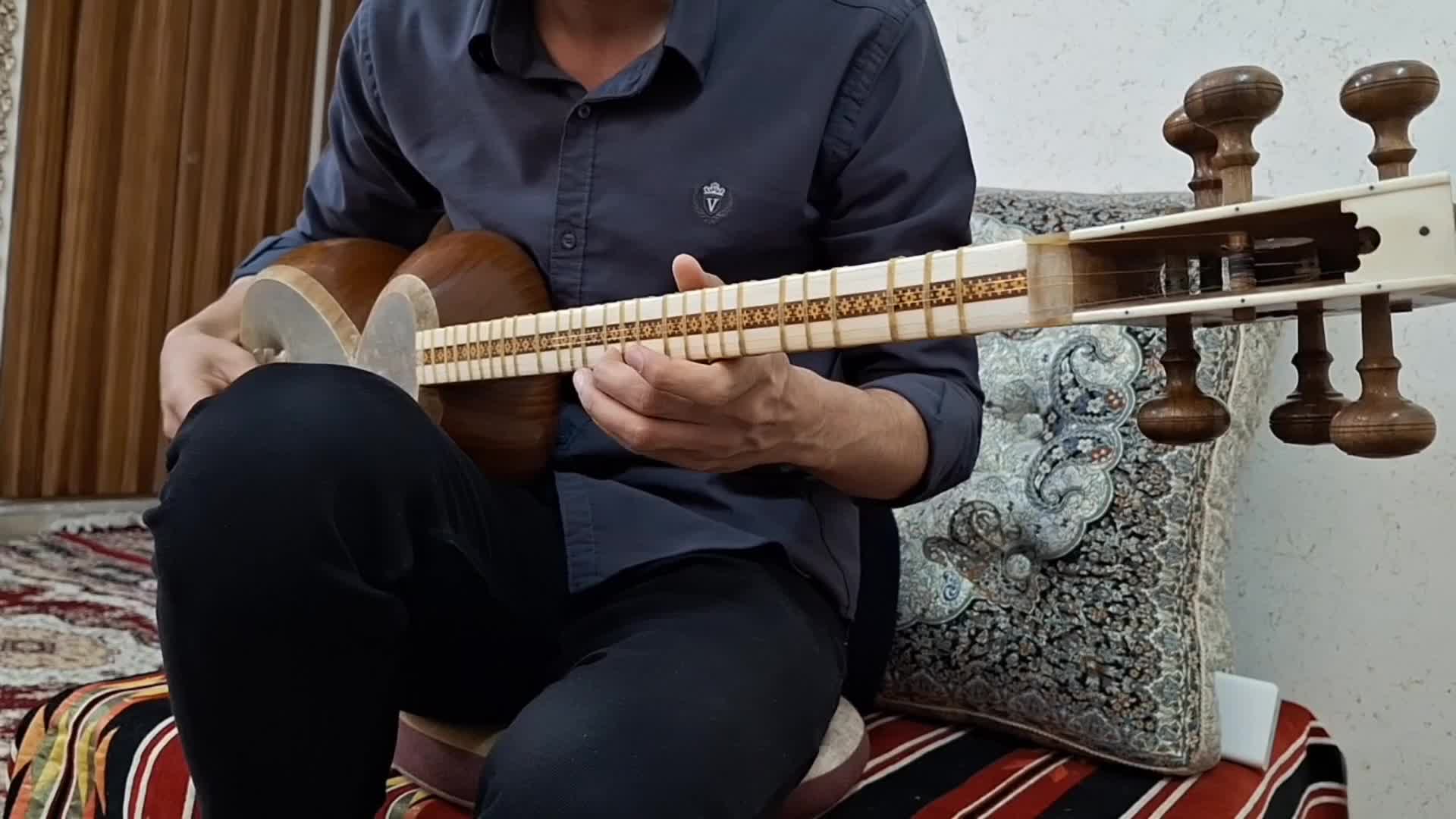 تار قاسمی خواه|سازهای سنتی|شیراز, معالی‌آباد|دیوار