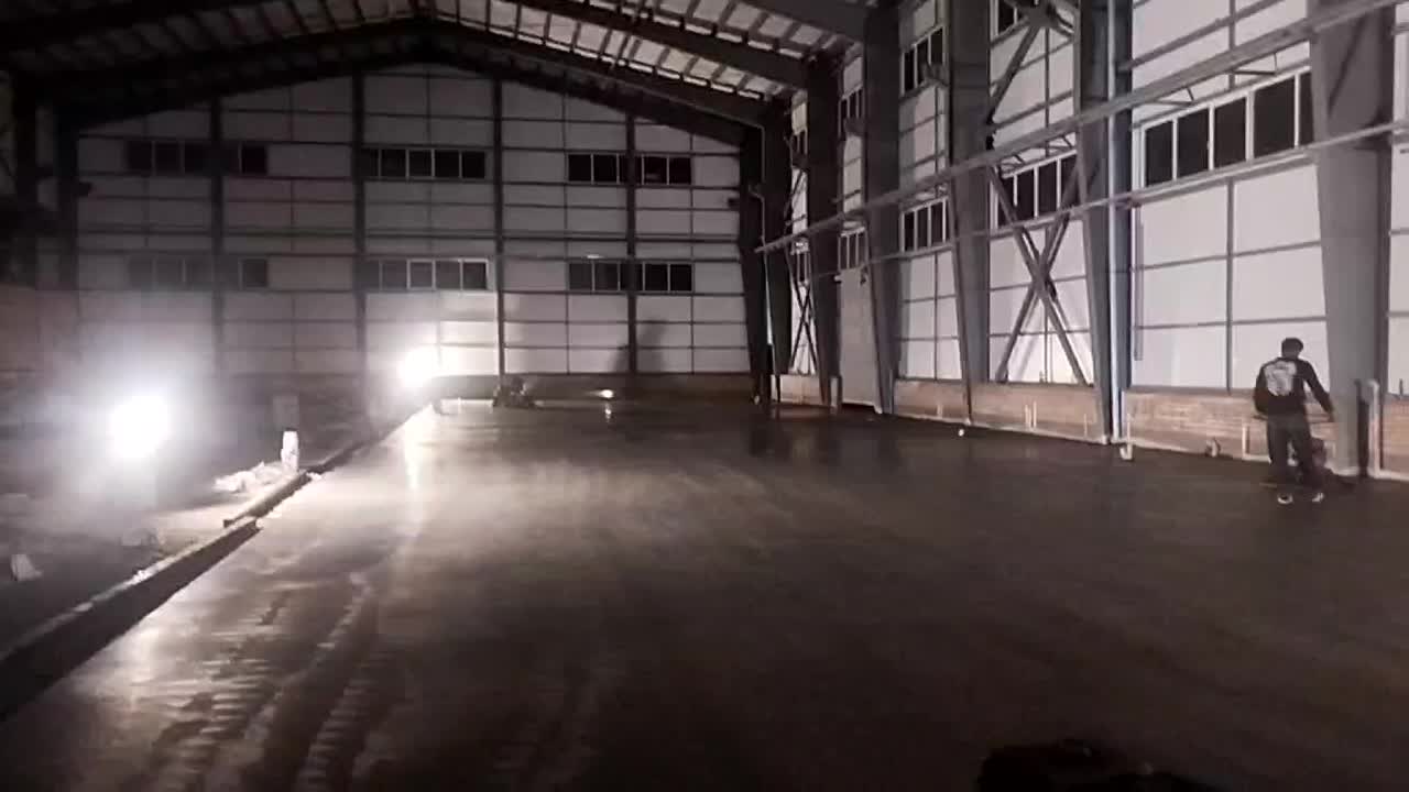 بتن ریزی ماله پروانه تراز لیزری و کاتر|خدمات پیشه و مهارت|تاکستان, |دیوار