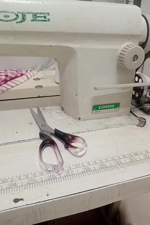 چرخ خیاطی راسته دوز|چرخ خیاطی و ریسندگی|زارچ, |دیوار