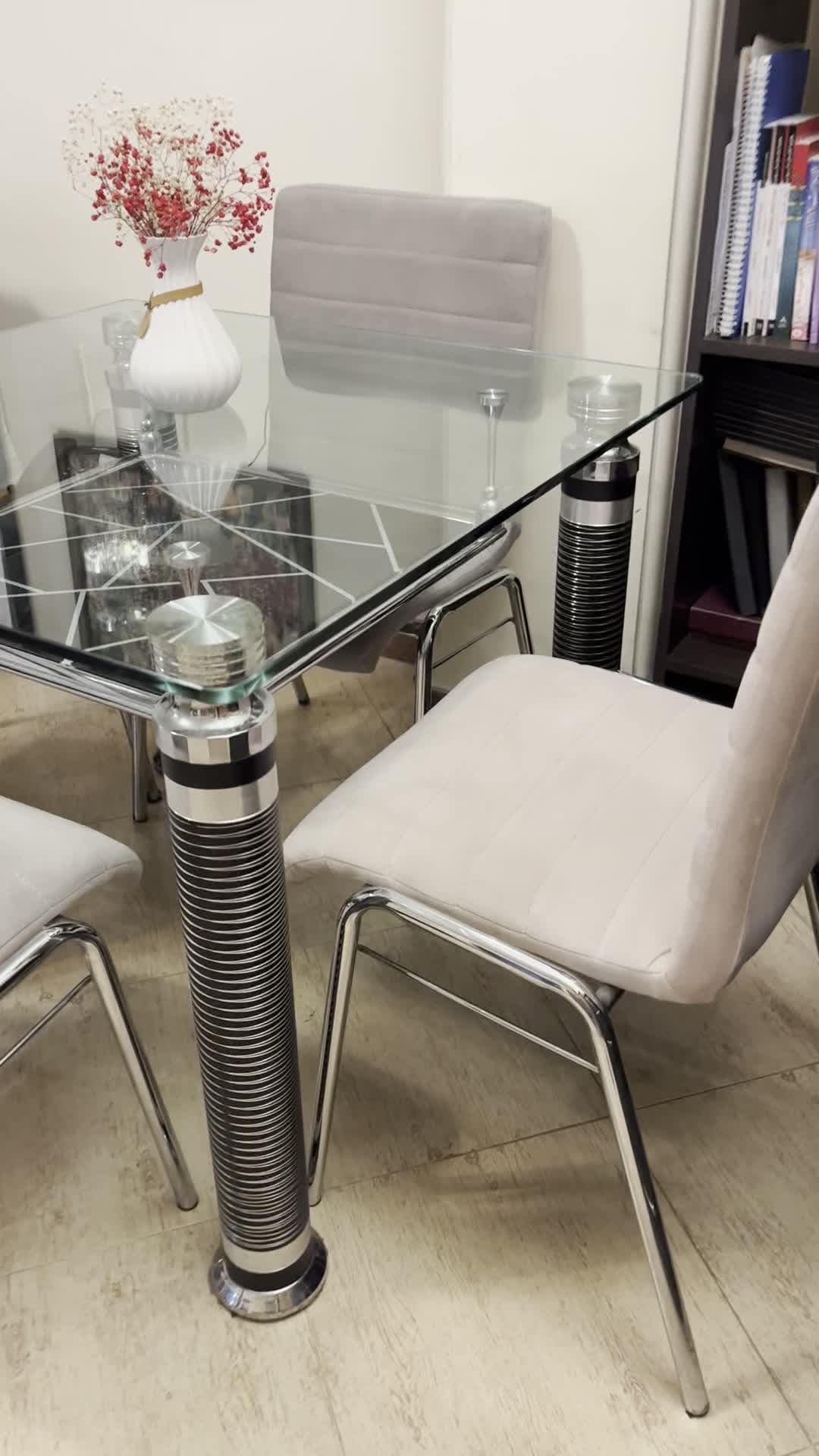 میز نهار خوری|میز و صندلی غذاخوری|رشت, گلزاران|دیوار