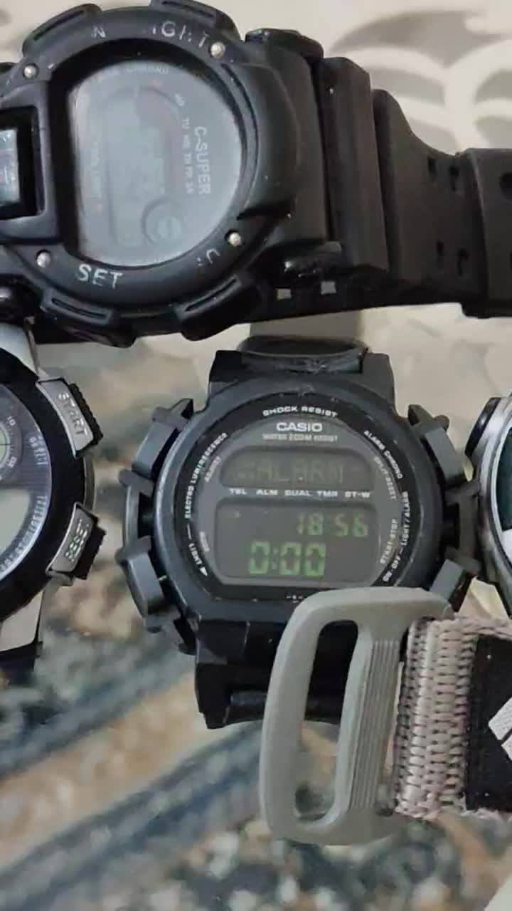 تعدادی ساعت کامپیوتری قدیمی|ساعت|تبریز, |دیوار