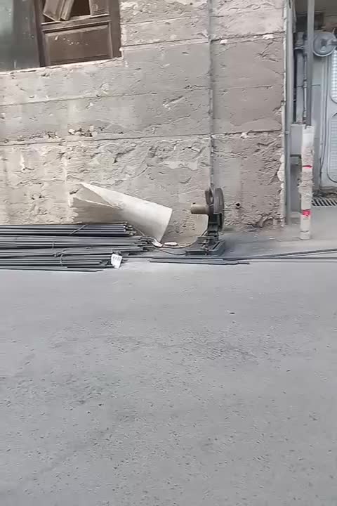 دوتا کارگرنیمه ماهر نیازمندیم آرماتوربندی وقالبندی|استخدام معماری، عمران و ساختمانی|مشهد, امام خمینی|دیوار