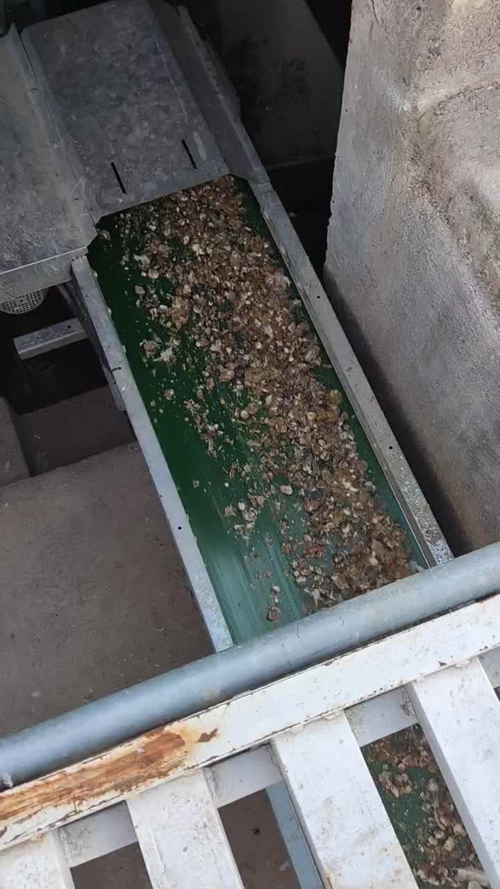 کود مرغی خالص درجه یک|خدمات باغبانی و درختکاری|ارومیه, |دیوار