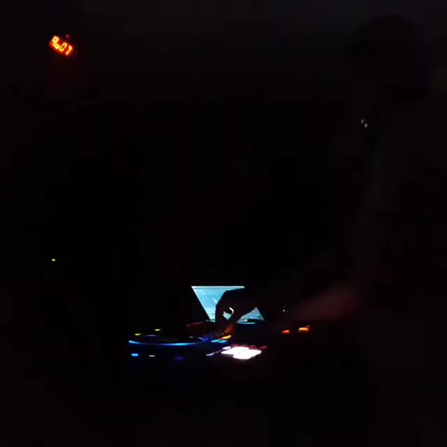 دی جی Dj|خدمات پذیرایی، مراسم|شیراز, نیایش|دیوار