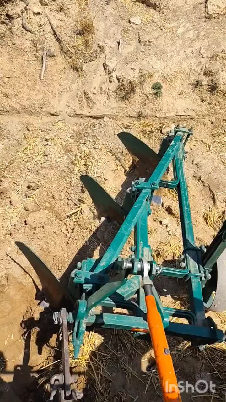 تراکتور رومانی تمیز با گواهن|خودرو سنگین|خرم‌آباد, |دیوار