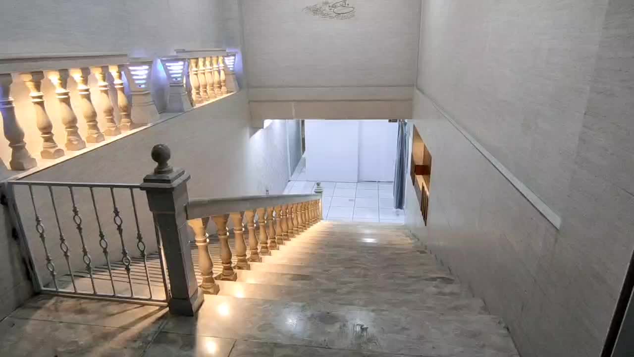 سالن ترنم|خدمات پذیرایی، مراسم|جهرم, |دیوار