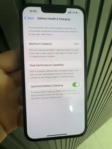 اپل آیدی فوری و خدمات نرم‌افزاری آیفون باحامدباش|موبایل|شیراز, زند|دیوار