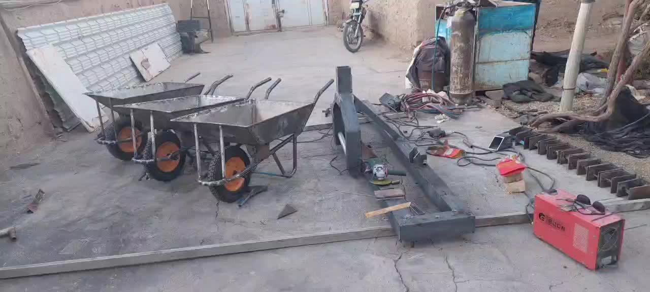 ادوات کشاورزی تریلی اتاق نیسان|ماشین‌آلات صنعتی|اسفراین, |دیوار