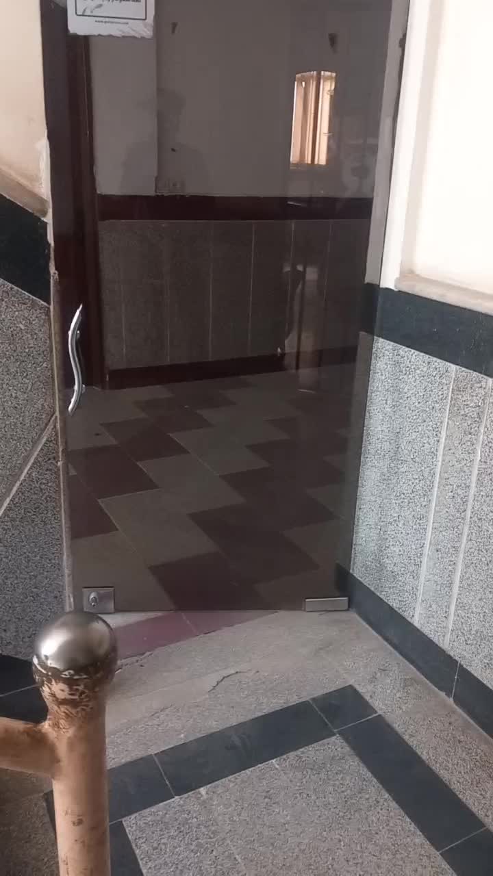 واحد تجاری مطب دکتر در مجتمع راضی|اجارهٔ دفتر کار، اتاق اداری، مطب|تربتحیدریه, مسجد جامع|دیوار