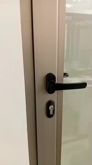 یراق‌آلات پنجره دوجداره upvc|خدمات پیشه و مهارت|صدرا-فارس, فاز ۱|دیوار