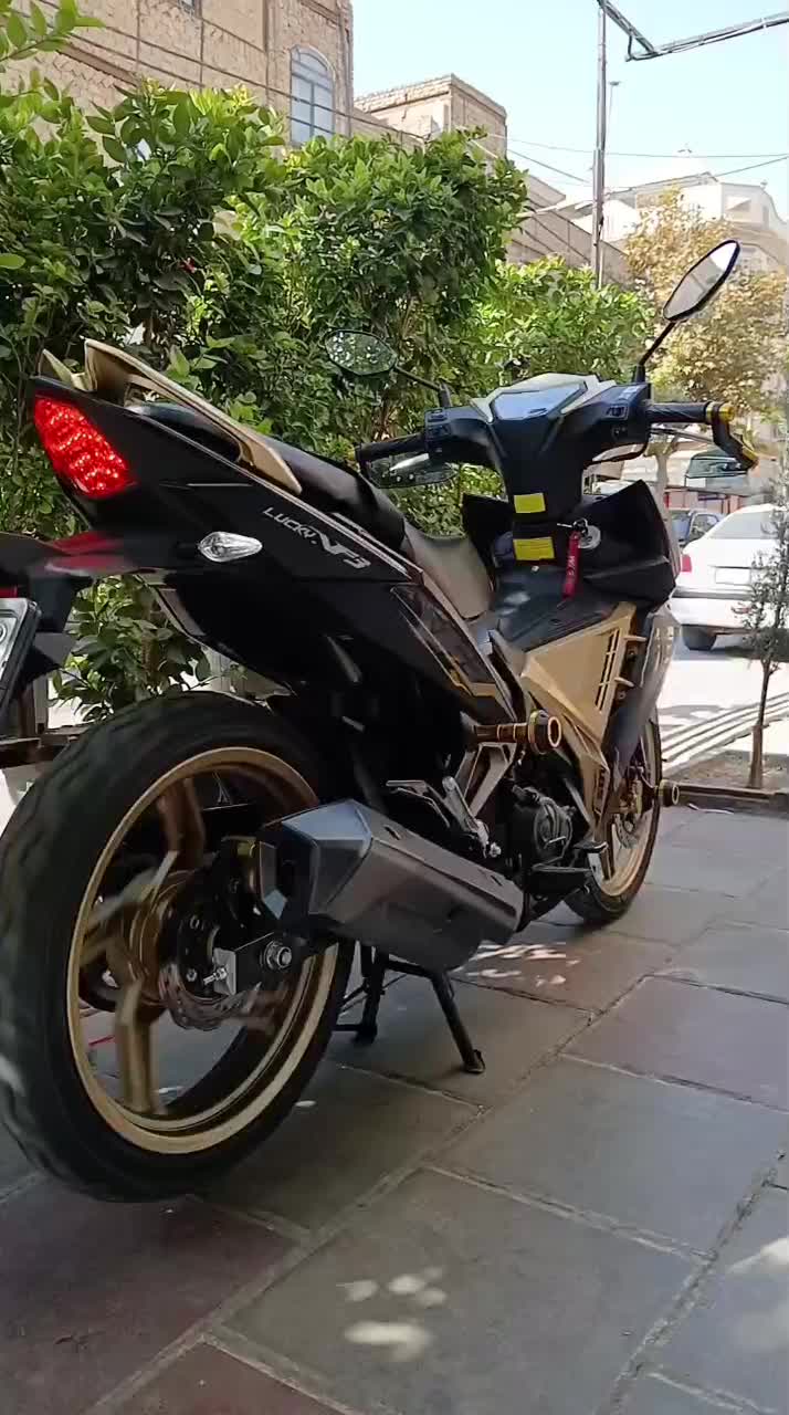 لاکی ۱۸۵ مدل ۴۰۳|موتورسیکلت|بهارستان, |دیوار