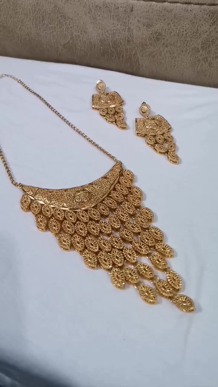 سرویس گردنی و گوشواره طرح 21|بدلیجات|بوشهر, |دیوار