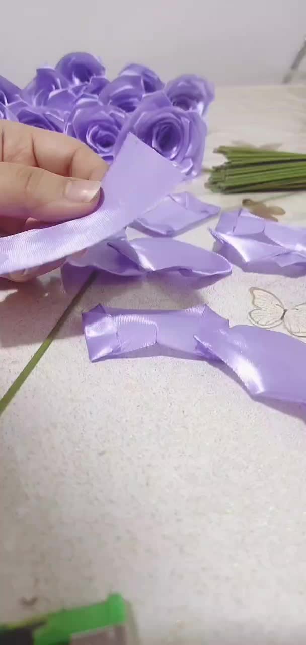 دسته گل رز روبانی با رنگ و تعداد شاخه دلخواه|گل مصنوعی|ازنا, |دیوار