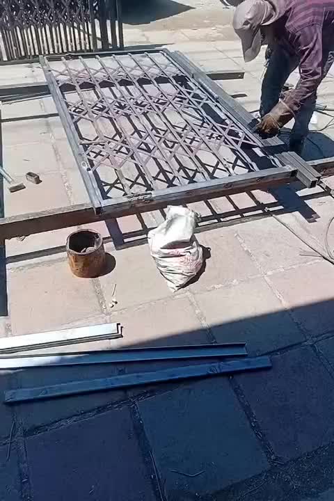 درب آکاردئونی.نرده.حفاظ.شاخ گوزنی.جوشکاری|مصالح و تجهیزات ساختمان|اسلام‌شهر, |دیوار