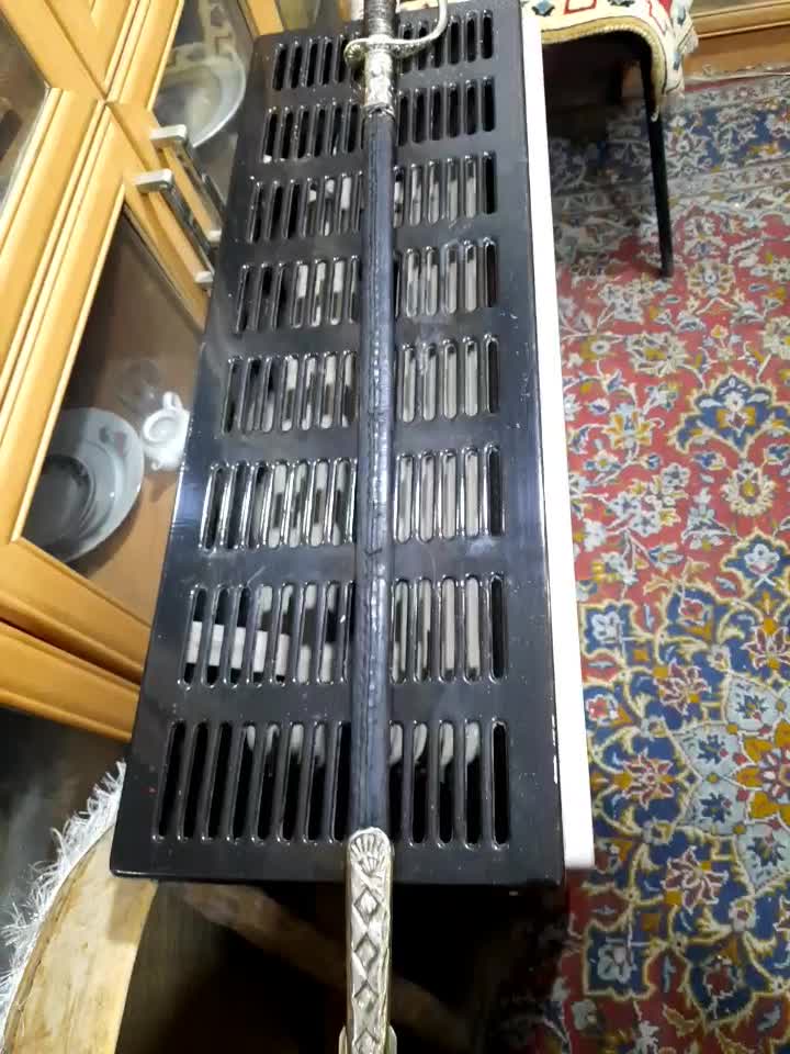 شمشیر سان افسری پهلوی قدیمی|کلکسیون اشیاء عتیقه|اصفهان, وحید|دیوار