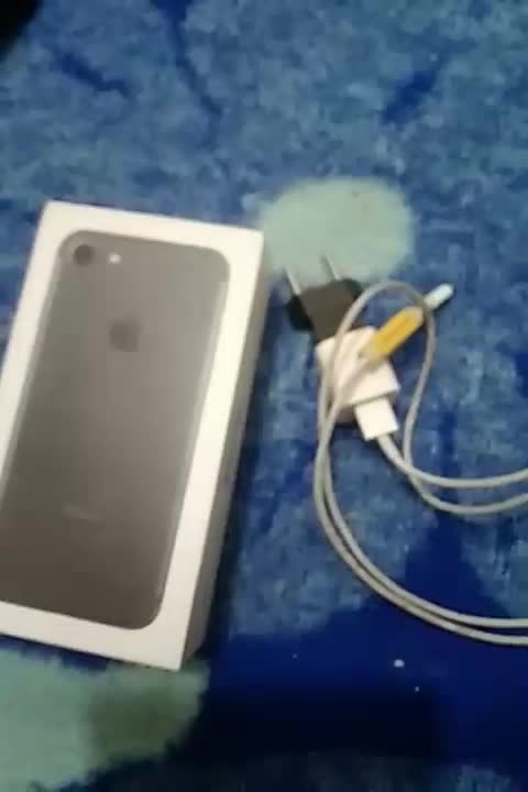 گوشی آیفون ۷ در حد نو کاملا سالم با همه تجهیزات|موبایل|اصفهان, علی قلی آقا|دیوار