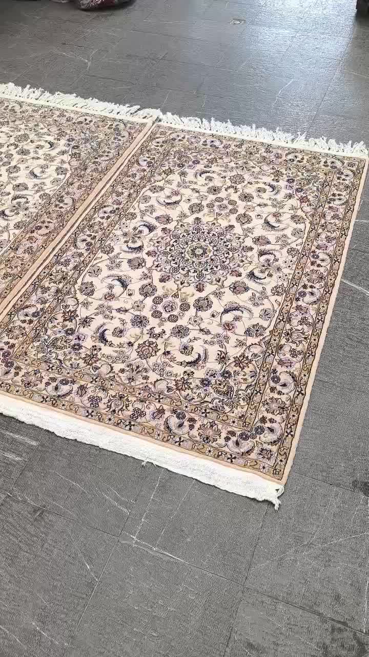 فرش دستباف نایین جفت قالیچه 3 متری گل ابریشم|فرش|اصفهان, نقش جهان|دیوار