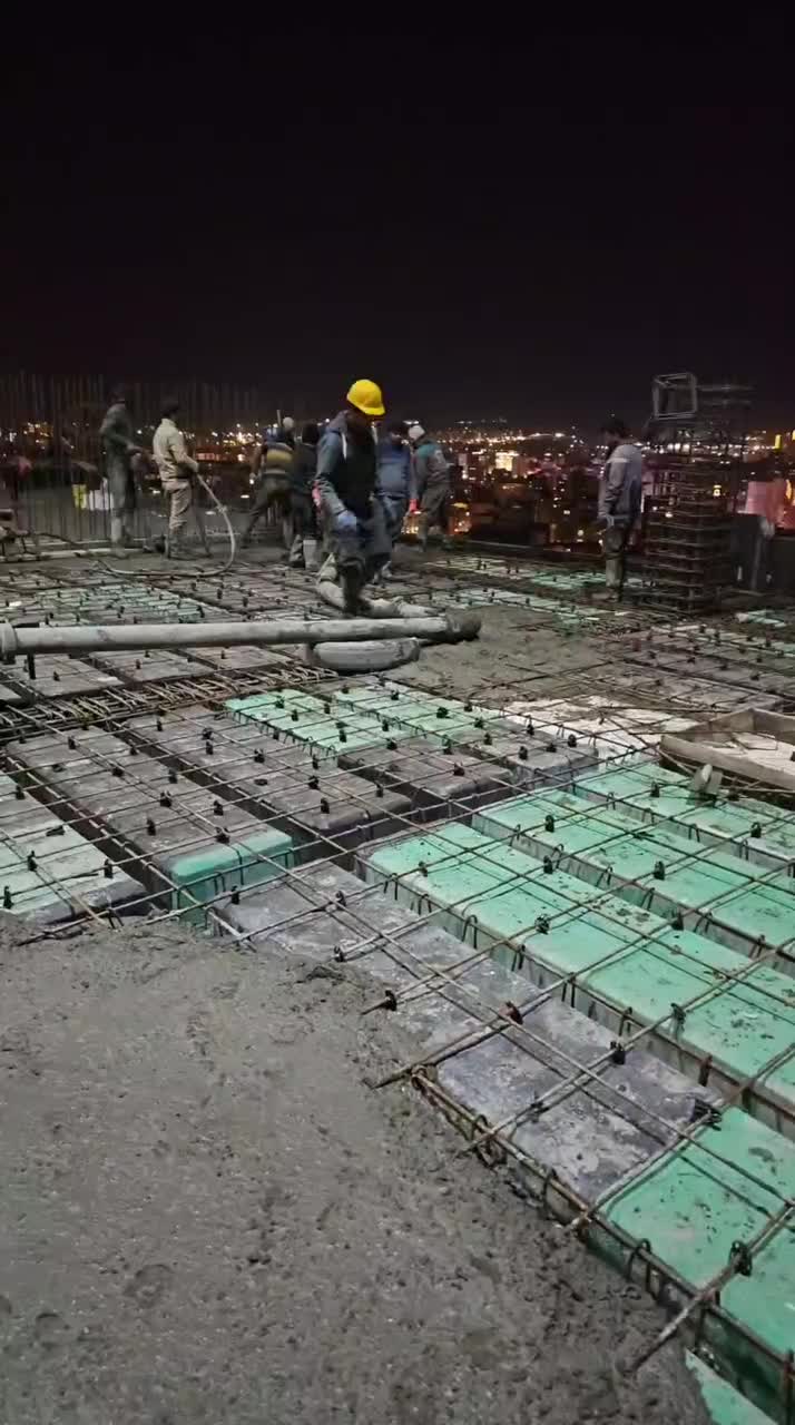 به تعدادی آرماتوربند و قالب بند نیازمندیم|استخدام معماری، عمران و ساختمانی|اردبیل, |دیوار