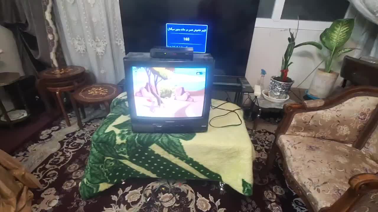 تلوزیون ۲۱ اینچ پارس گروندیگ در حد نو|تلویزیون و پروژکتور|ری, شهید غیوری (ابن باویه)|دیوار