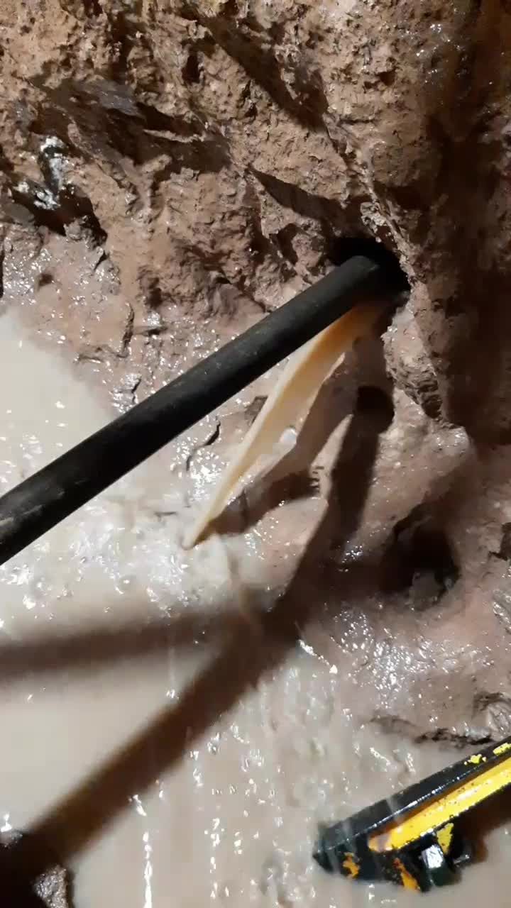 چاه کنی ومته زنی|خدمات پیشه و مهارت|مراغه, |دیوار